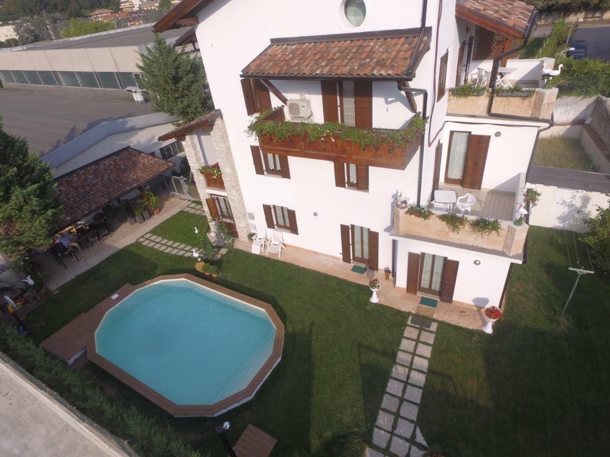 Bed and Breakfast Le Cicogne à Rovereto  Extérieur photo